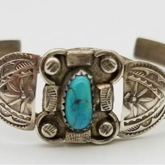 Jewelry - Rare, detailed antique turquoise cuff, for delicate wrist, see measurements